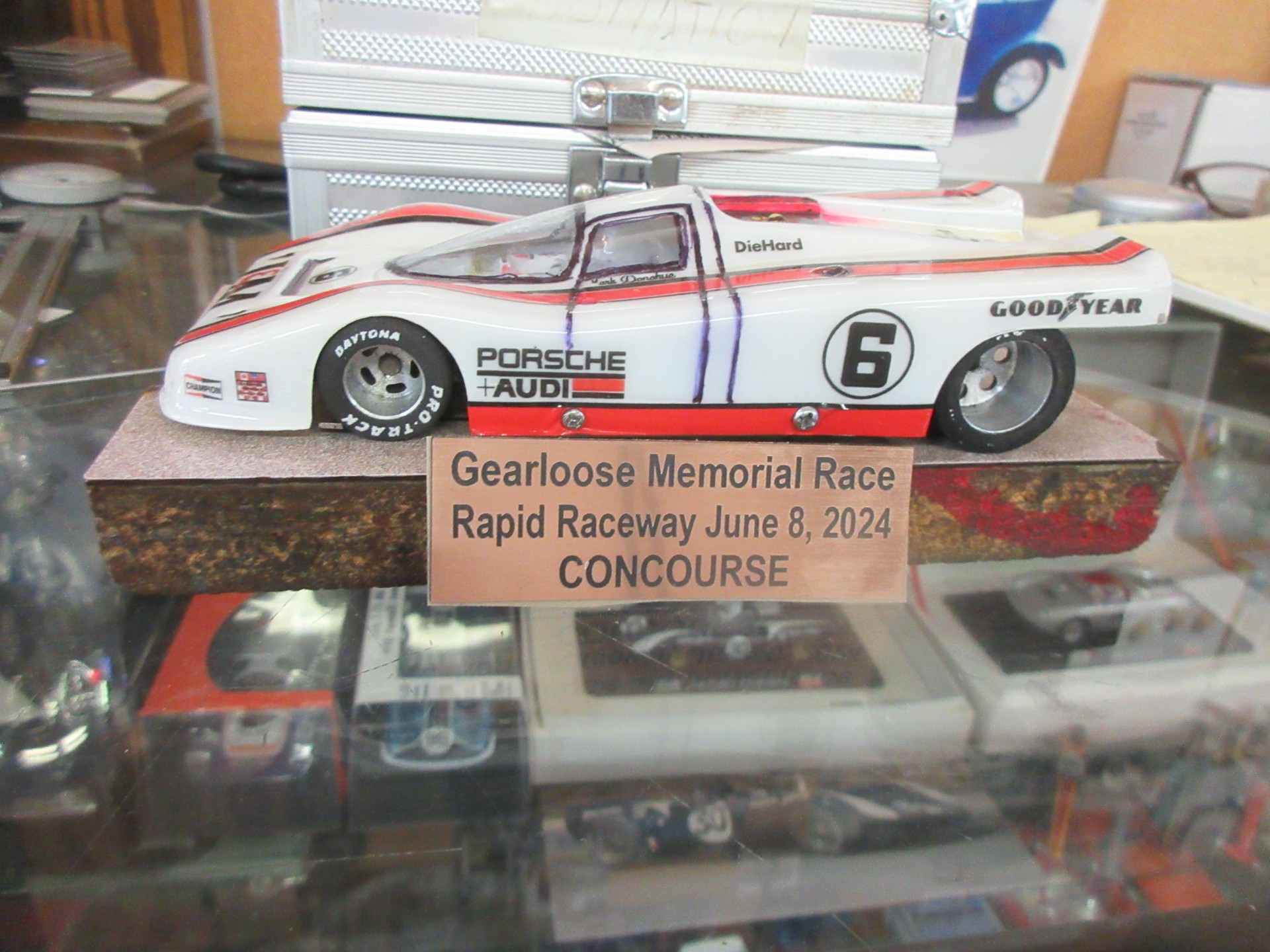 http://www.naste.org/members/bill/gearloosememorial06092024concours.jpg